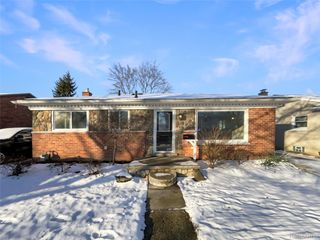 22324 Wohlfeil Street, Taylor, MI 48180