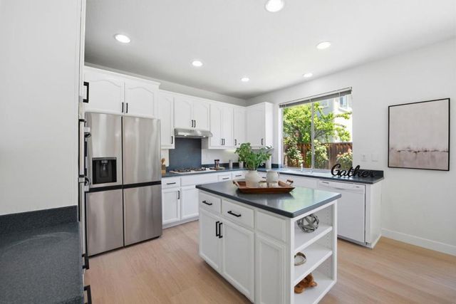 37485 Summer Holly, Fremont, CA 94536