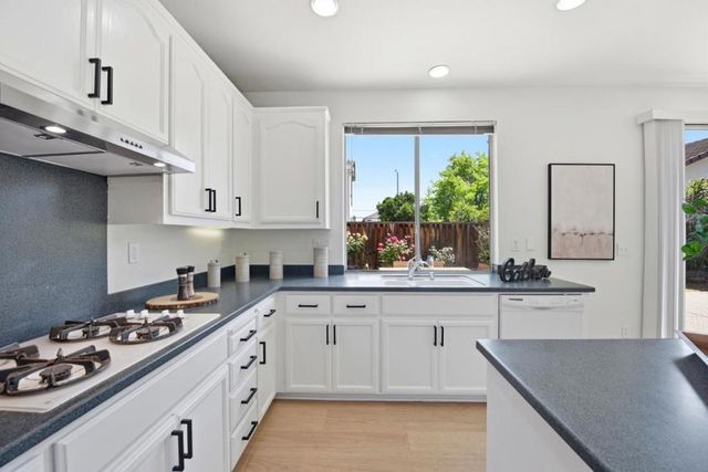 37485 Summer Holly, Fremont, CA 94536