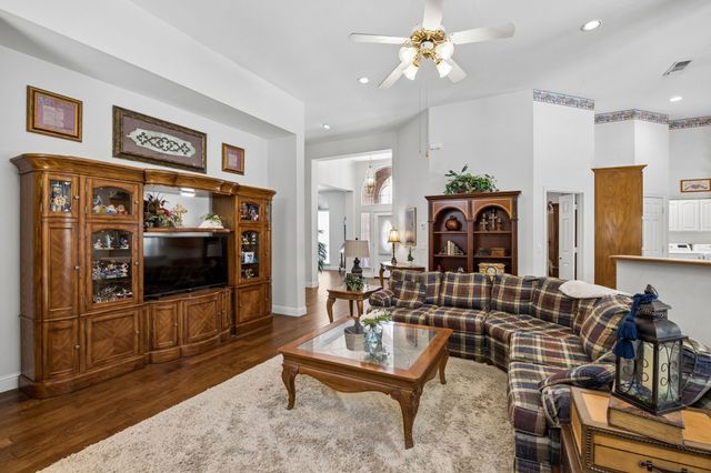 4910 Morning Glory Way, Mckinney, TX 75072
