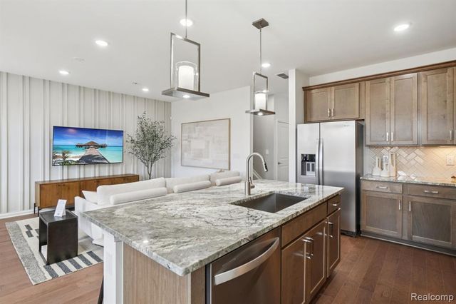 265 Lantana Drive, Brighton, MI 48116