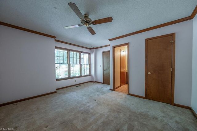 1048 Beecher Road, Winston-salem, NC 27104