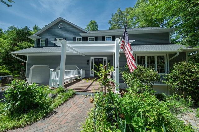 1048 Beecher Road, Winston-salem, NC 27104