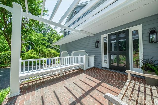 1048 Beecher Road, Winston-salem, NC 27104