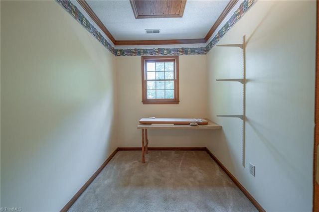 1048 Beecher Road, Winston-salem, NC 27104