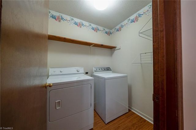 1048 Beecher Road, Winston-salem, NC 27104