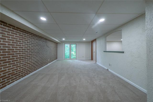 1048 Beecher Road, Winston-salem, NC 27104