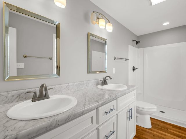 655 W Oconee Street, Chesnee, SC 29323