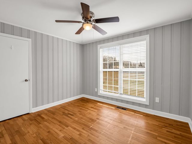 655 W Oconee Street, Chesnee, SC 29323