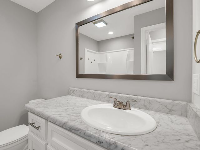 655 W Oconee Street, Chesnee, SC 29323