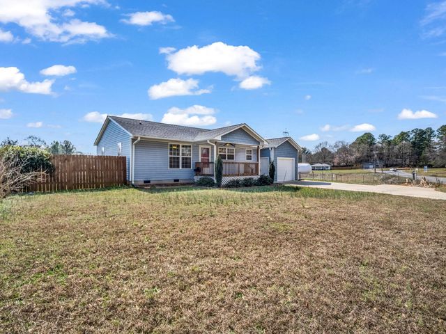 655 W Oconee Street, Chesnee, SC 29323