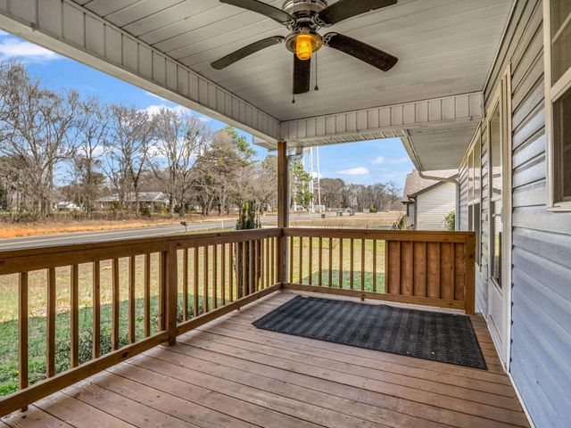 655 W Oconee Street, Chesnee, SC 29323