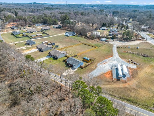 655 W Oconee Street, Chesnee, SC 29323