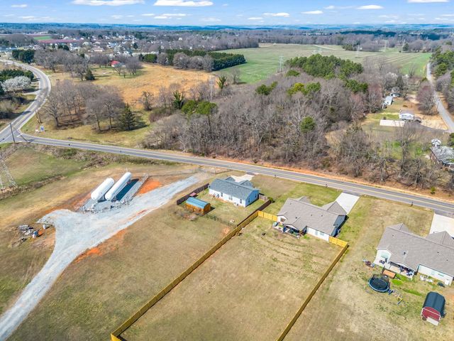 655 W Oconee Street, Chesnee, SC 29323