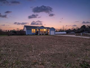 655 W Oconee Street, Chesnee, SC 29323