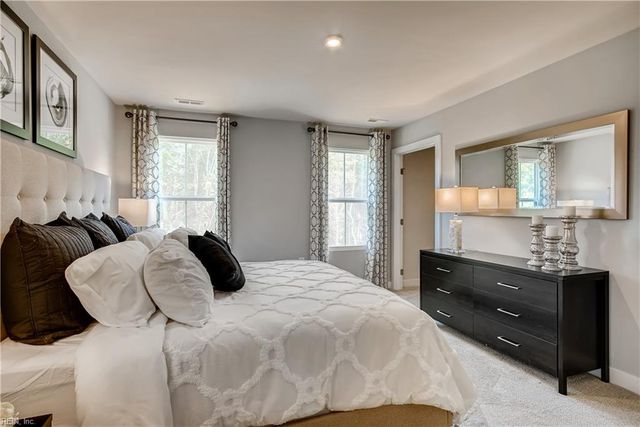 203 Poppy ST, Moyock, NC 27958