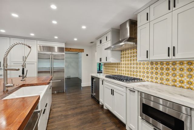 6945 Tokalon Drive, Dallas, TX 75214