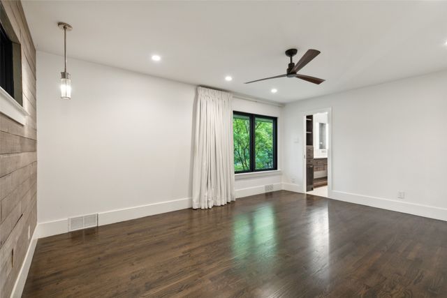 6945 Tokalon Drive, Dallas, TX 75214