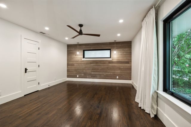 6945 Tokalon Drive, Dallas, TX 75214