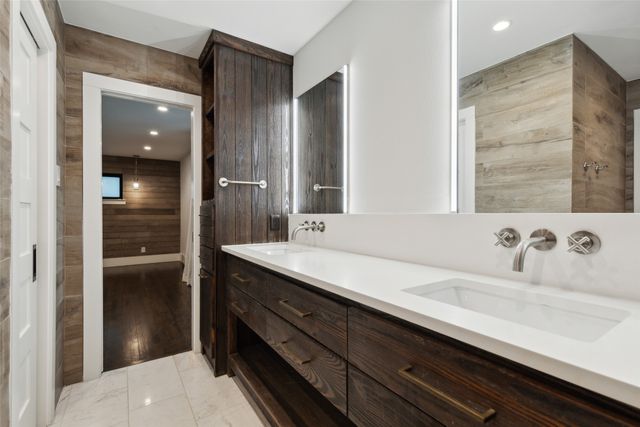 6945 Tokalon Drive, Dallas, TX 75214