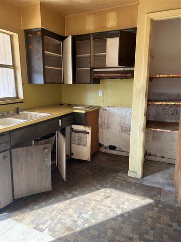 1766 MICHIGAN AVENUE NE, St Petersburg, FL 33703