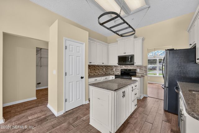8575 CATSBY Court, Jacksonville, FL 32244