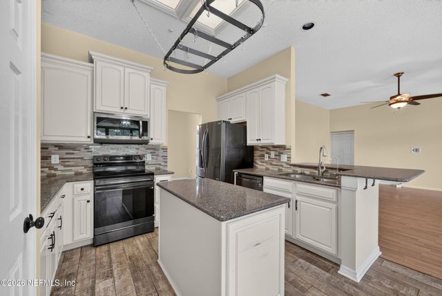 8575 CATSBY Court, Jacksonville, FL 32244