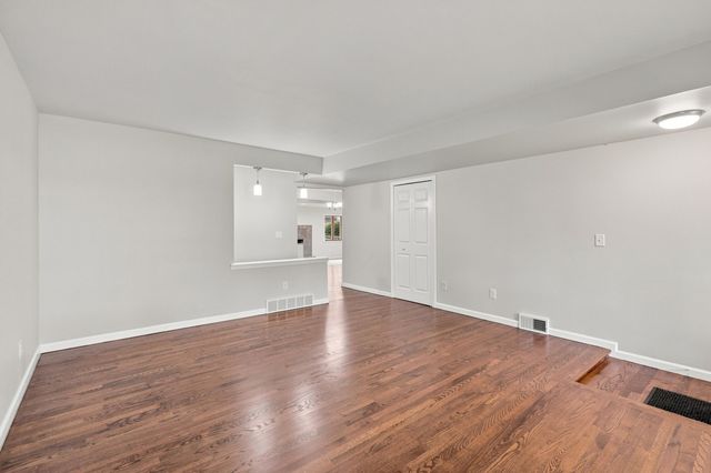 1810 Briarwood Drive, Madison Heights, MI 48071