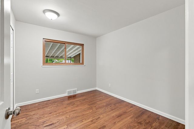 1810 Briarwood Drive, Madison Heights, MI 48071