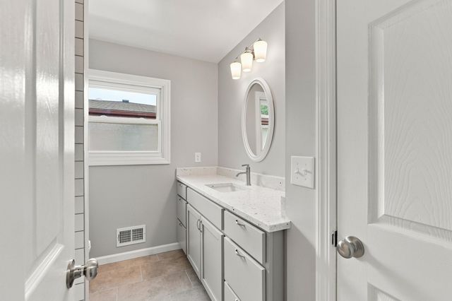 1810 Briarwood Drive, Madison Heights, MI 48071