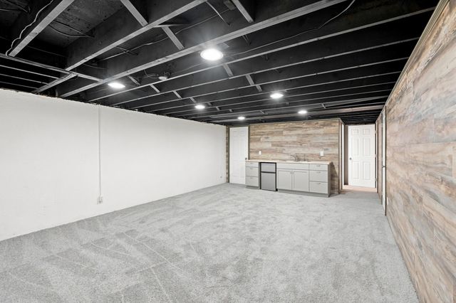 1810 Briarwood Drive, Madison Heights, MI 48071