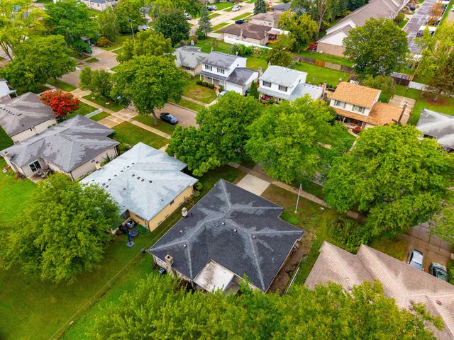1810 Briarwood Drive, Madison Heights, MI 48071