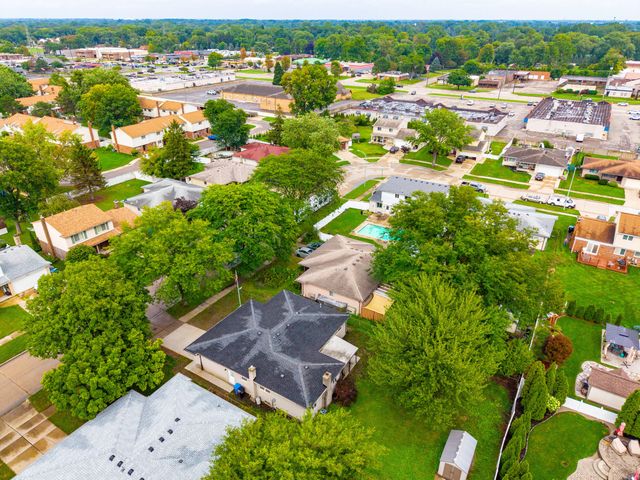 1810 Briarwood Drive, Madison Heights, MI 48071