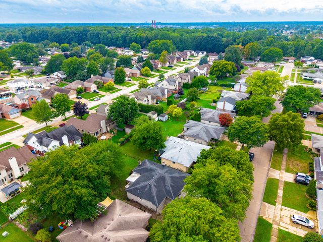 1810 Briarwood Drive, Madison Heights, MI 48071