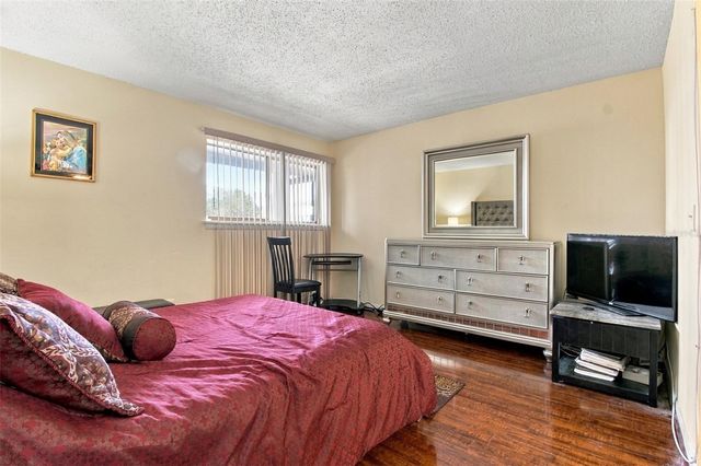 6308 NEWTOWN CIRCLE 8B5, Tampa, FL 33615