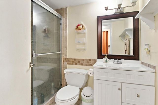 6308 NEWTOWN CIRCLE 8B5, Tampa, FL 33615