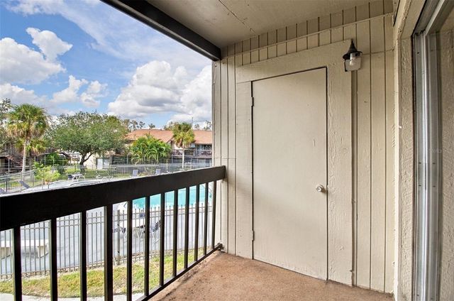 6308 NEWTOWN CIRCLE 8B5, Tampa, FL 33615
