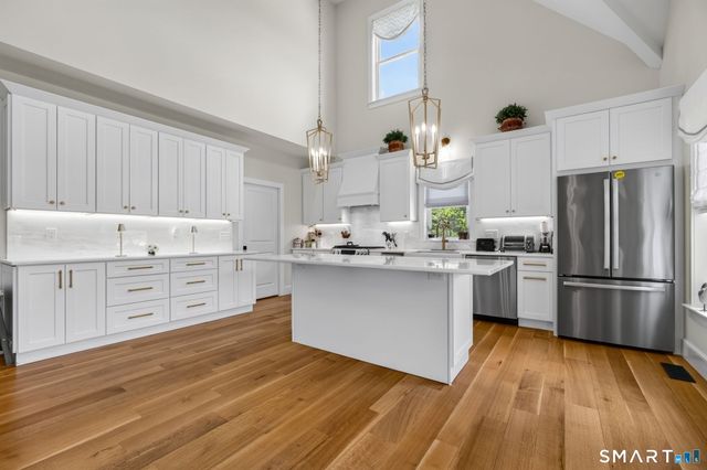 48 Bakers Cove, Groton, CT 06340