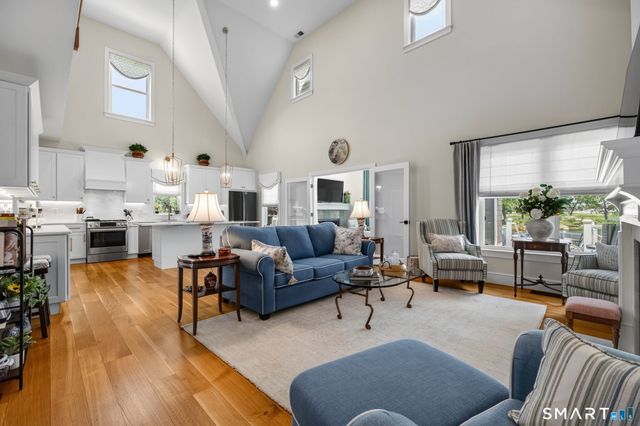 48 Bakers Cove, Groton, CT 06340