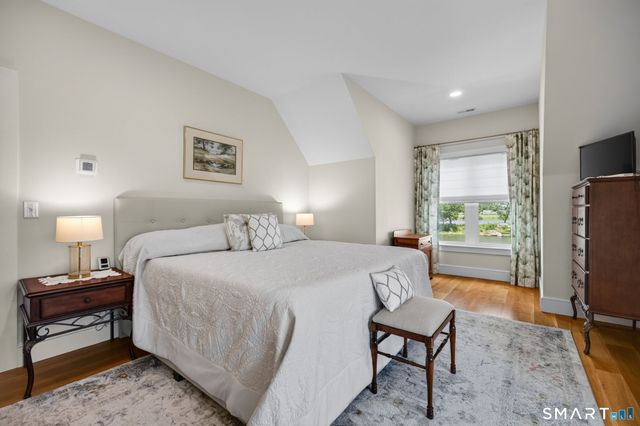 48 Bakers Cove, Groton, CT 06340