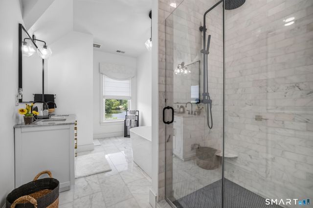 48 Bakers Cove, Groton, CT 06340