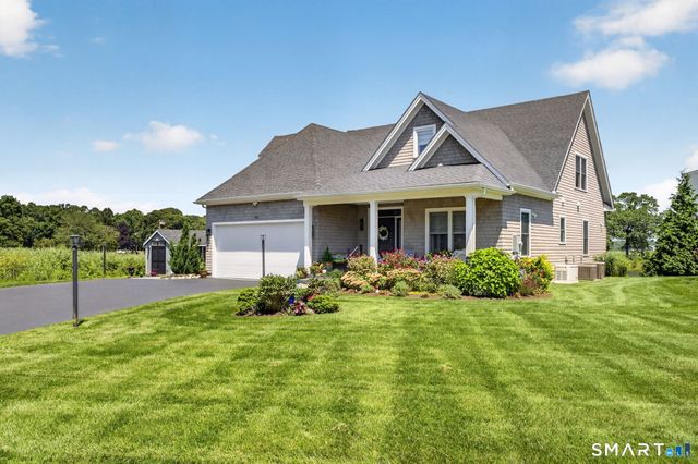 48 Bakers Cove, Groton, CT 06340