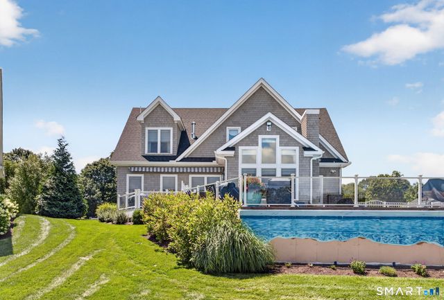48 Bakers Cove, Groton, CT 06340
