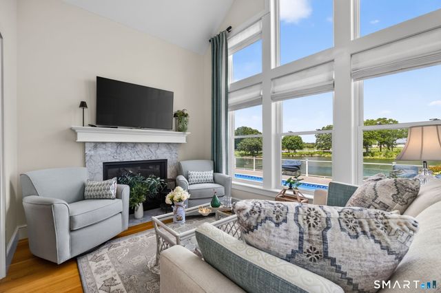 48 Bakers Cove, Groton, CT 06340