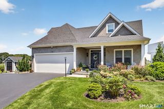 48 Bakers Cove, Groton, CT 06340