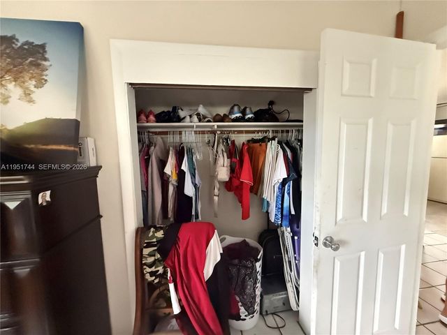 2200 NW 110th St, Miami, FL 33167