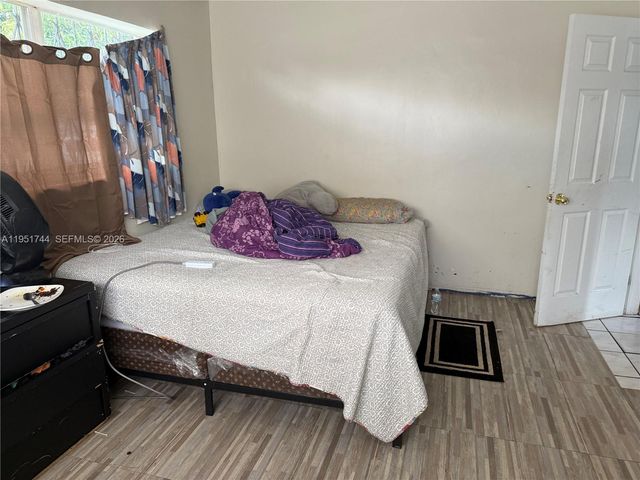 2200 NW 110th St, Miami, FL 33167