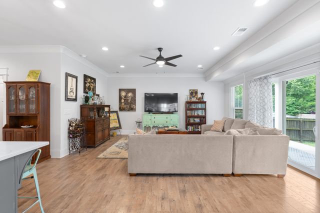 202 Richardson Ave, Murfreesboro, TN 37130
