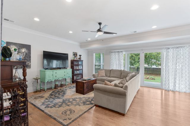 202 Richardson Ave, Murfreesboro, TN 37130