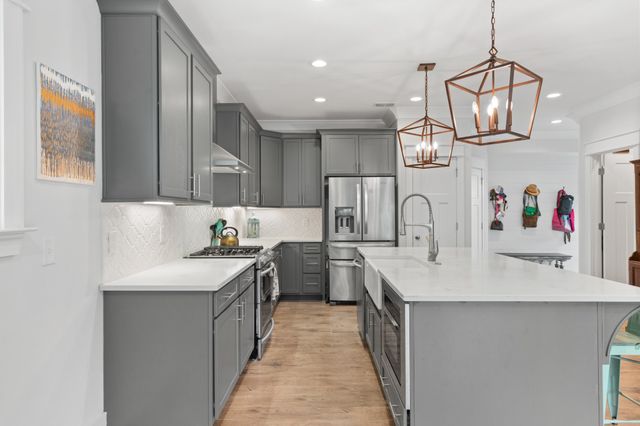 202 Richardson Ave, Murfreesboro, TN 37130